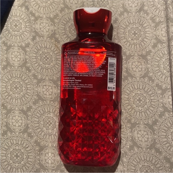 WINTER CANDY APPLE BODY WASH - Picture 3 of 3